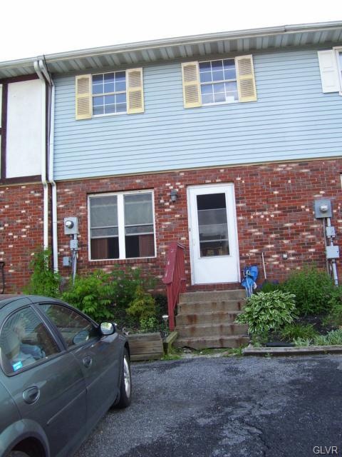 520 Old Forge Dr, Bath, PA 18014 - photo 1