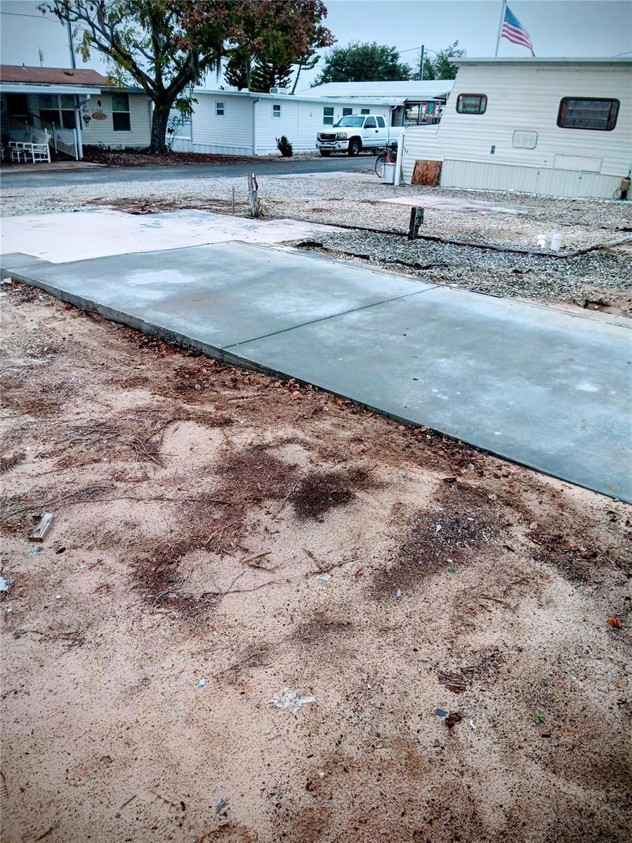 11340 Goldfinch Way, Leesburg, FL 34788 - photo 1