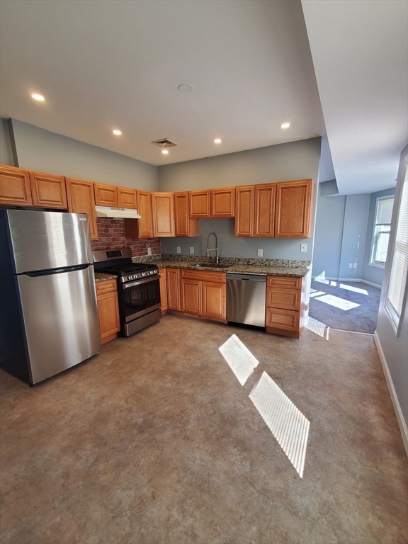 20 Jones St unit 3, Everett, MA 02149 - photo 1