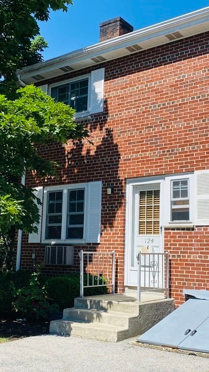 124 Emerson Gardens unit 124, Lexington, MA 02420 - photo 1