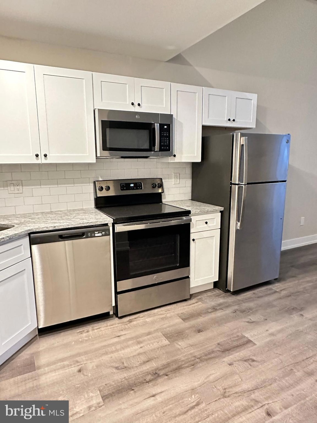 4629 E Thompson St unit 25, Philadelphia, PA 19137 - photo 1