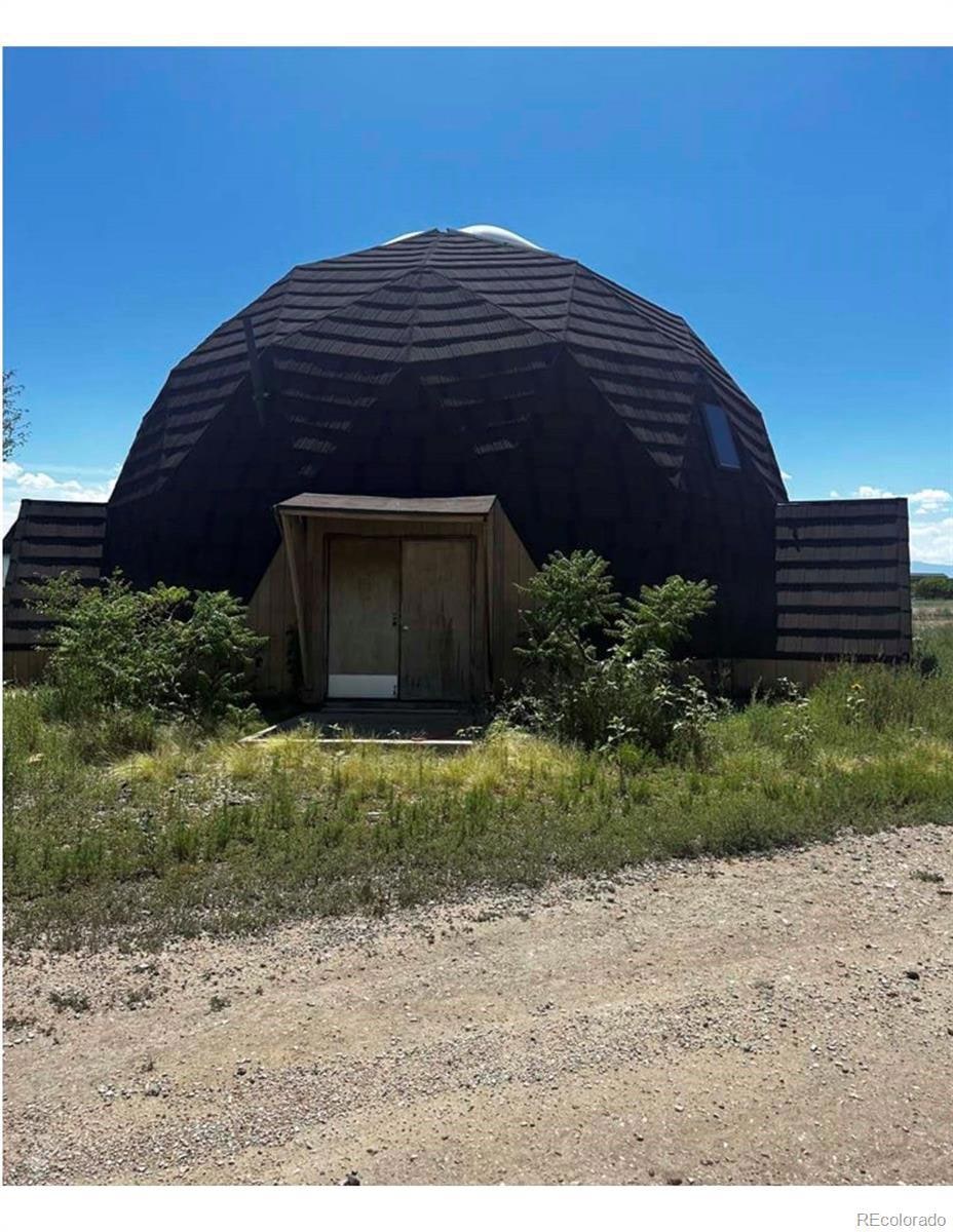 1615 Capri Cir, Pueblo, CO 81007 - photo 1