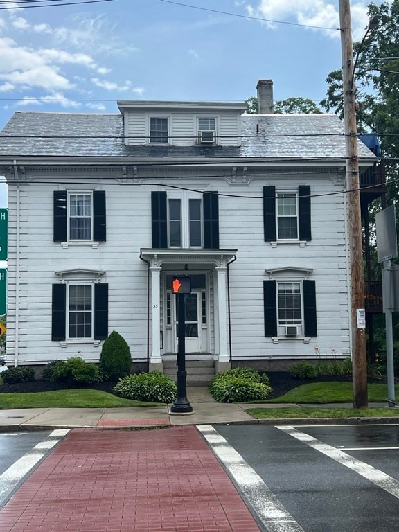 35 Locust St unit 1, Danvers, MA 01923 - photo 1