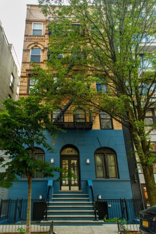 Sold $425,000 • Co-Listing Agent