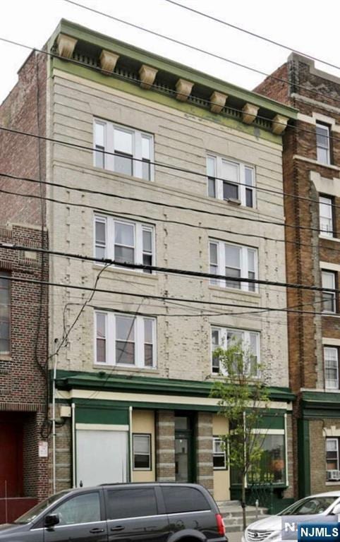 For Rent $1,950/month