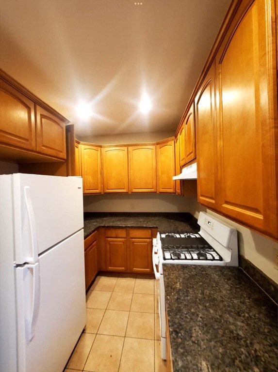 7 Irwin St, Winthrop, MA 02152 - photo 1