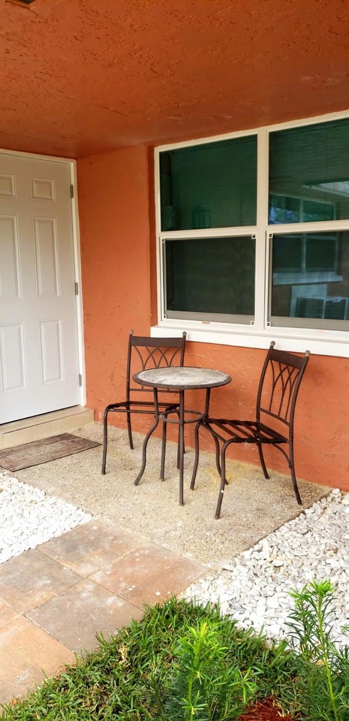 2710 NW 26th St unit 3, Fort Lauderdale, FL 33311 - photo 1