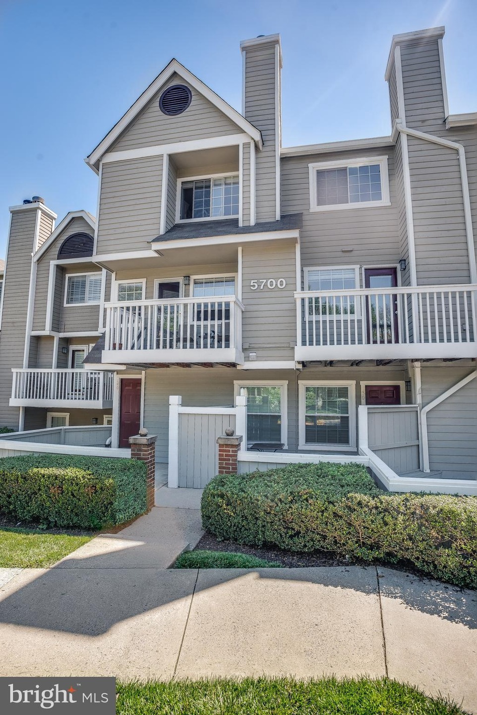 5700 Chapman Mill Dr unit 410, Rockville, MD 20852 - photo 1