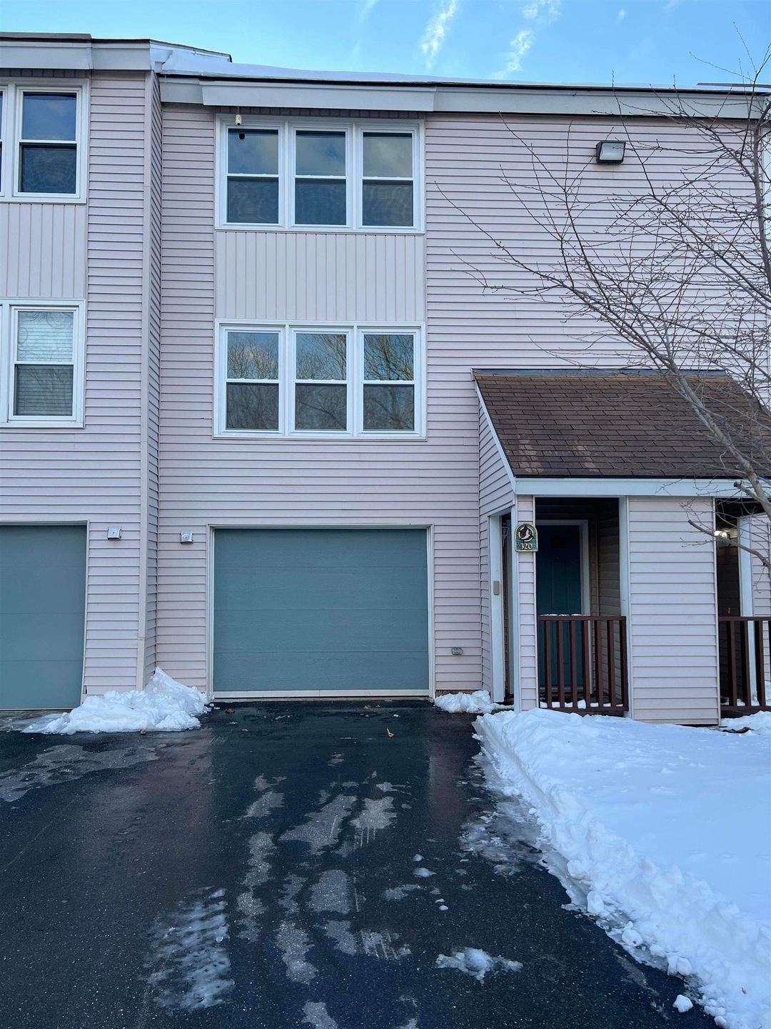 320 Circle Rd unit I003, Manchester, NH 03103 - photo 1