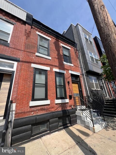 1432 S 23rd St, Philadelphia, PA 19146 - photo 1