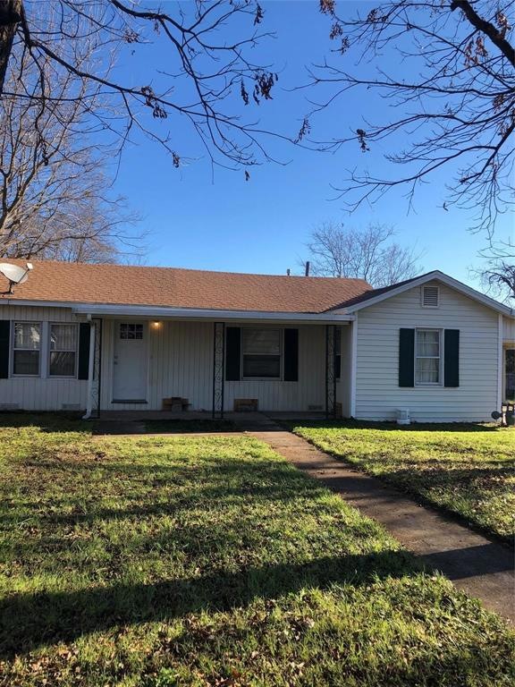 406 Erie St, Cleburne, TX 76031 - photo 1