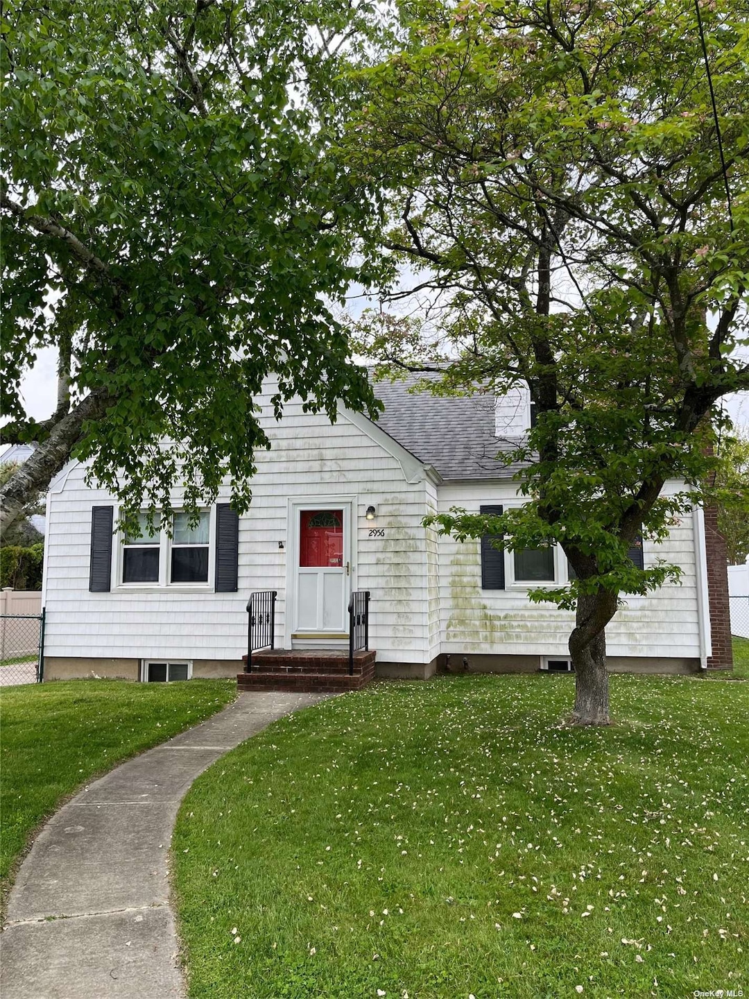 2956 Fortesque Ave, Oceanside, NY 11572 - photo 1