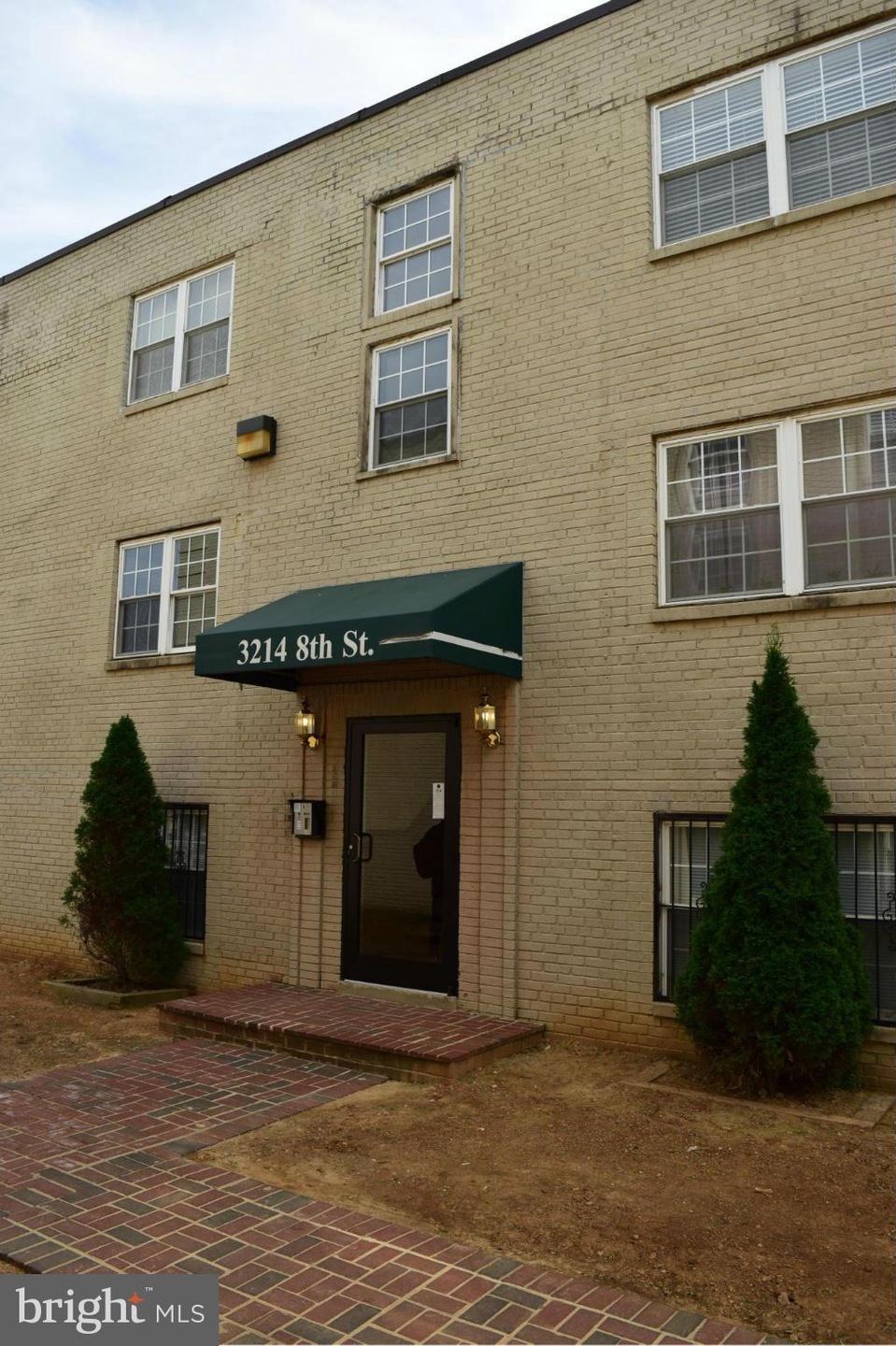 3214 8th St SE unit 7, Washington, DC 20032 - photo 1