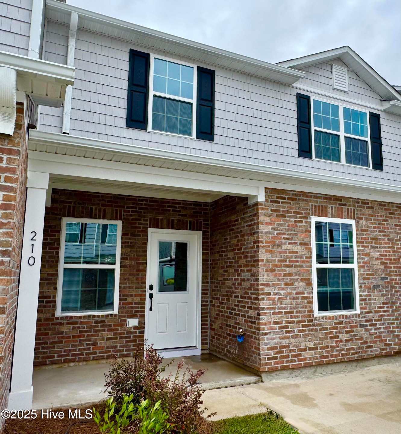 Sold $390,000 • Co-Listing Agent