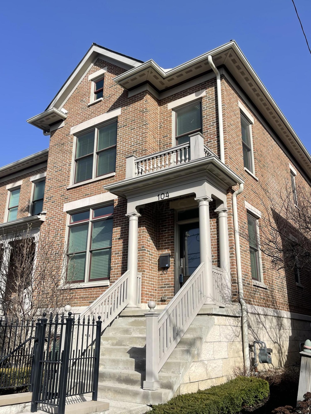 Starr Avenue Front RIght