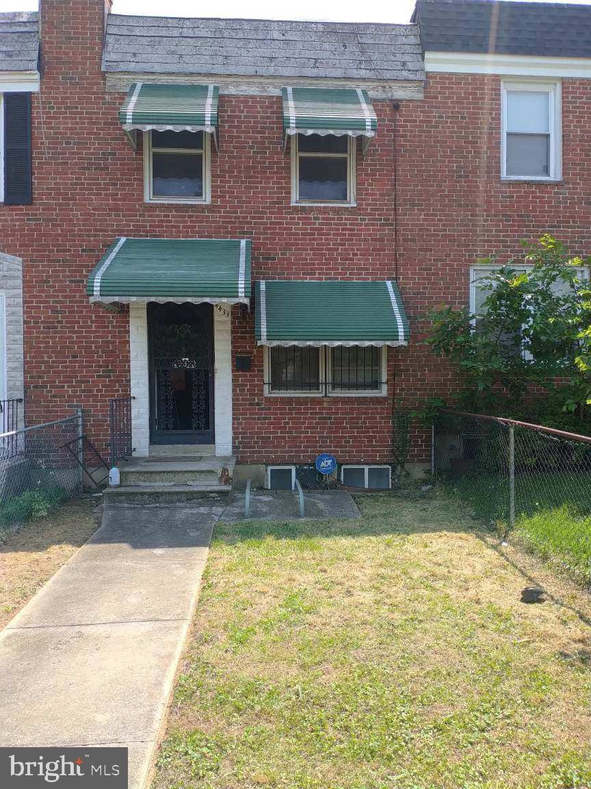 4433 Eldone Rd, Baltimore, MD 21229 - photo 1