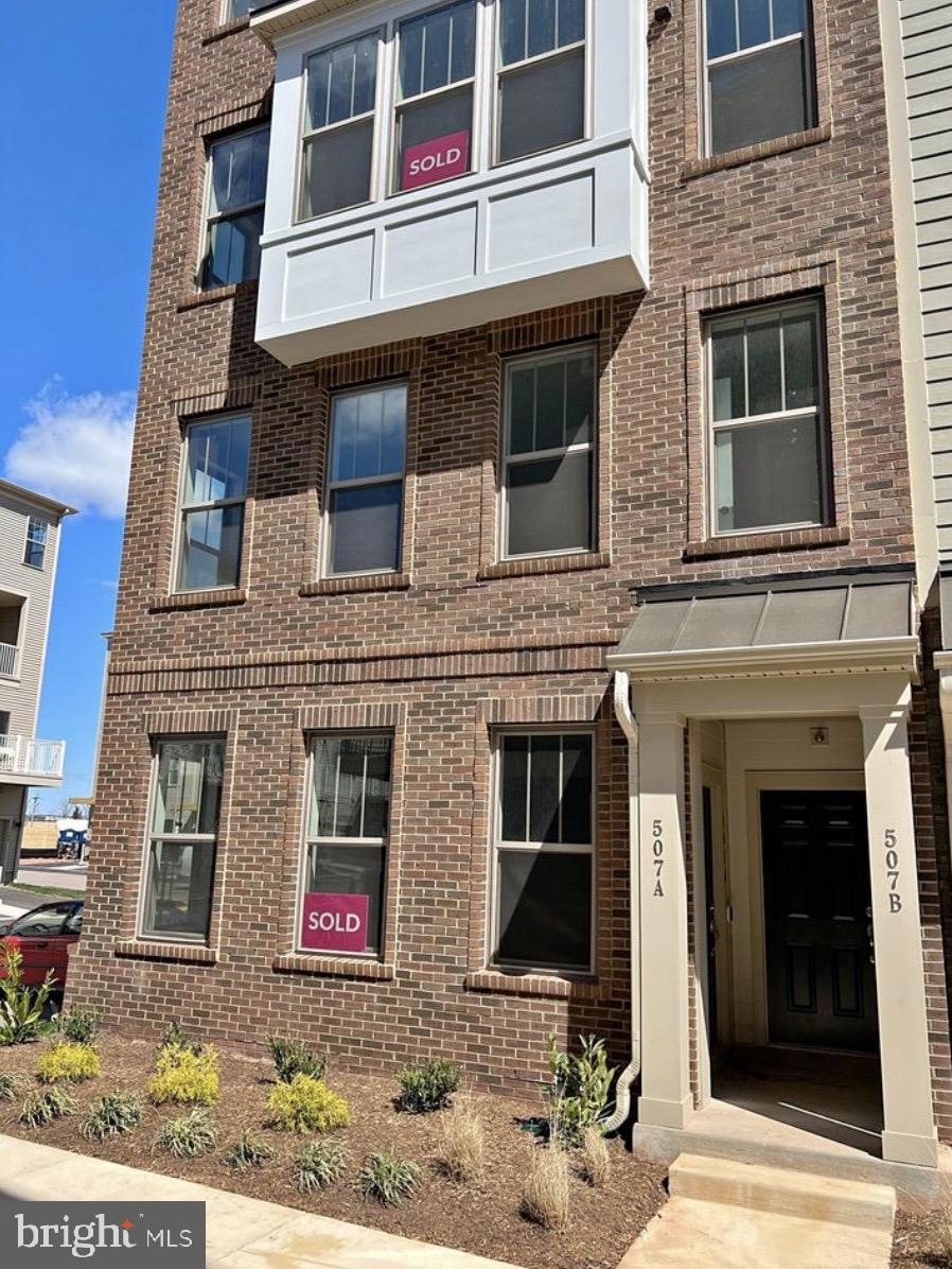 507 Tassita Ln unit A, Manassas Park, VA 20111 - photo 1