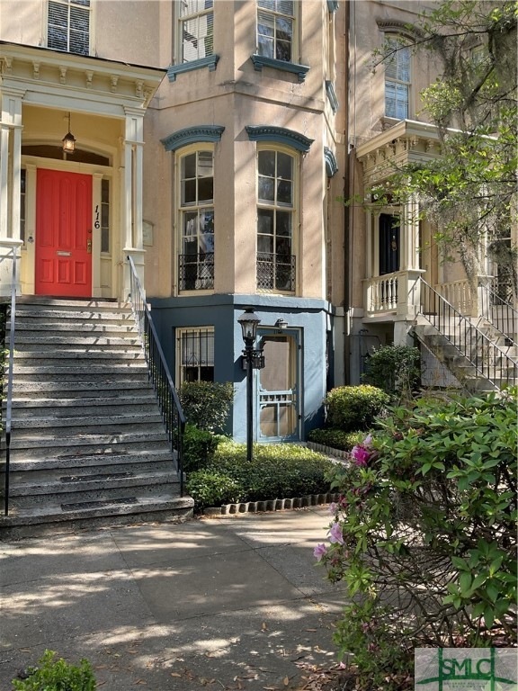 116 E Gaston St unit Garden Level, Savannah, GA 31401 - photo 1