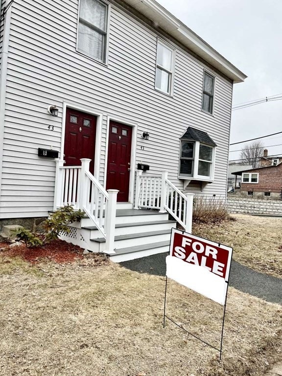 43 Hobart St unit B, Danvers, MA 01923 - photo 1