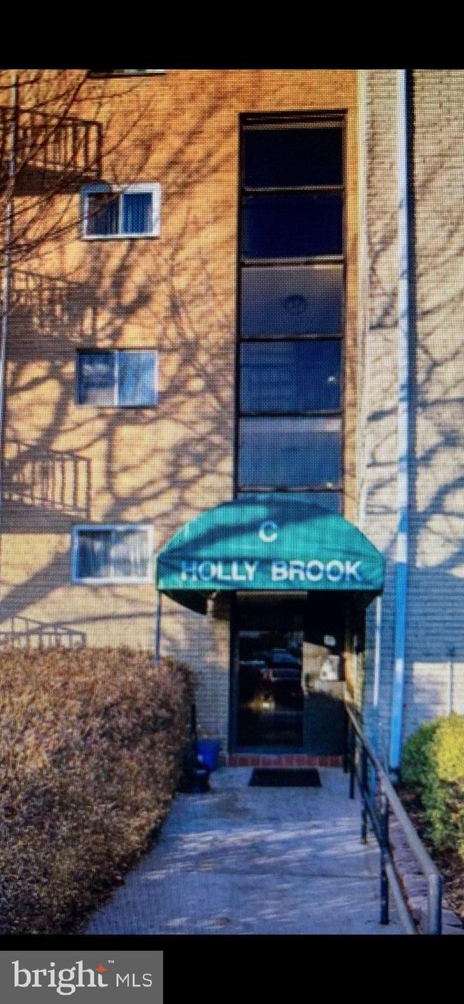 3421 W Chester Pike unit C54, Newtown Square, PA 19073 - photo 1