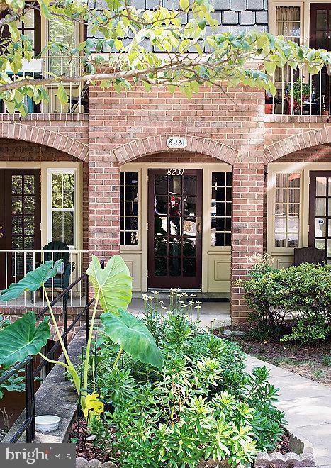 8231G Kings Charter Ln unit 105, West Springfield, VA 22152 - photo 1