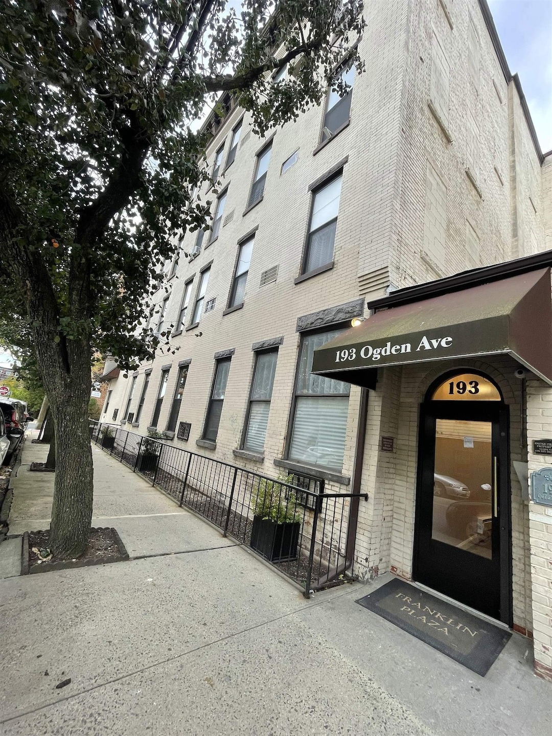 For Rent $2,100/month