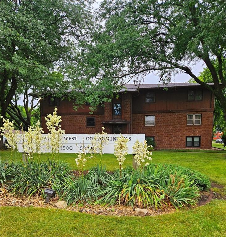 1900 50th St unit 11, Des Moines, IA 50310 - photo 1