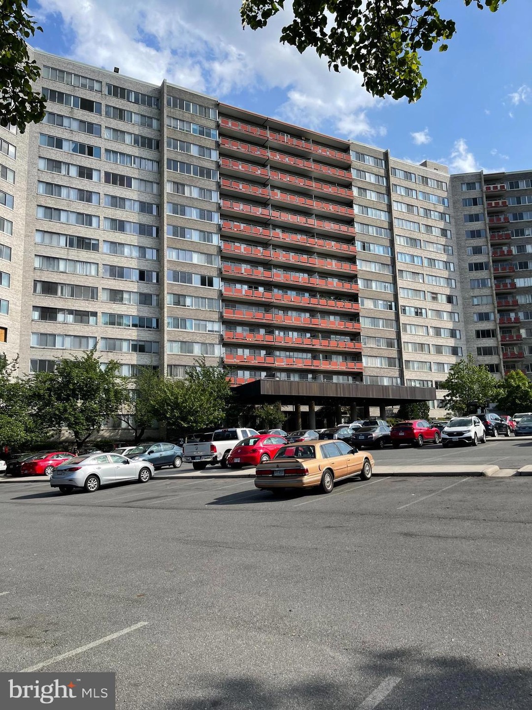 The Pavilion on the Park unit 610, Alexandria, VA 22304 - photo 1