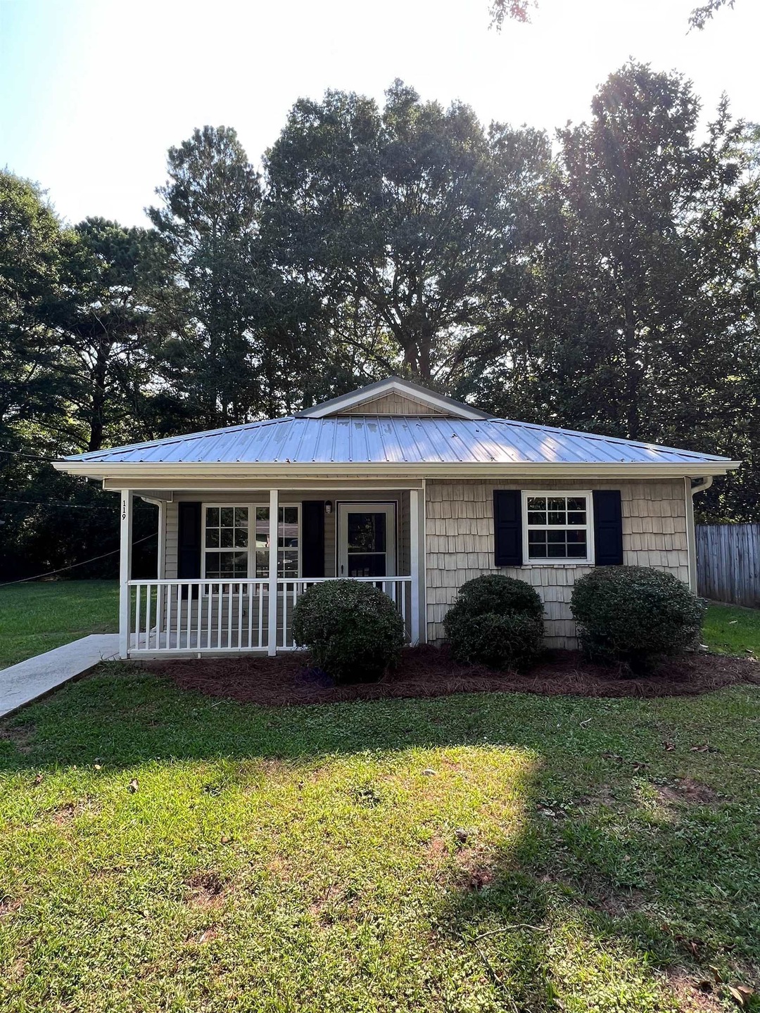 119 Magnolia St, Carrollton, GA 30117 - photo 1