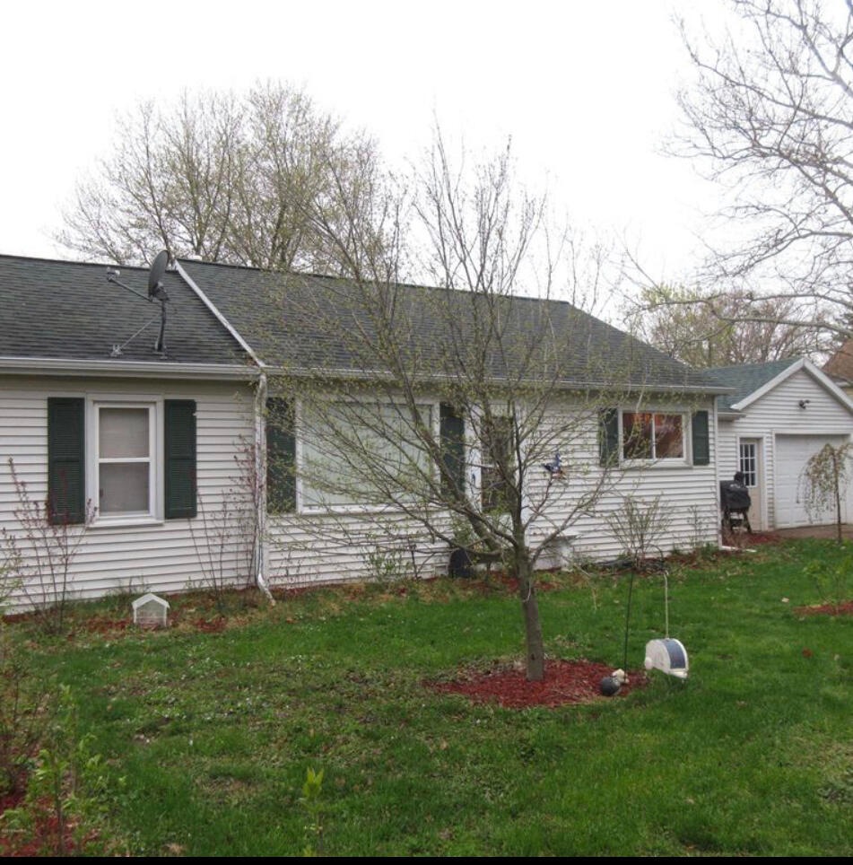 318 Alpine St, Wayland, MI 49348 - photo 1