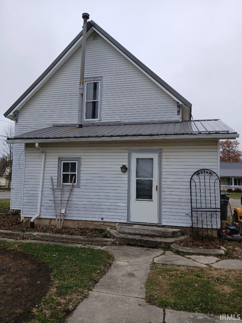 1102 W Arch St, Portland, IN 47371 - photo 1