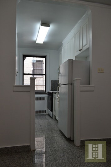 802 W 190th St unit 2A, New York, NY 10040 - photo 1