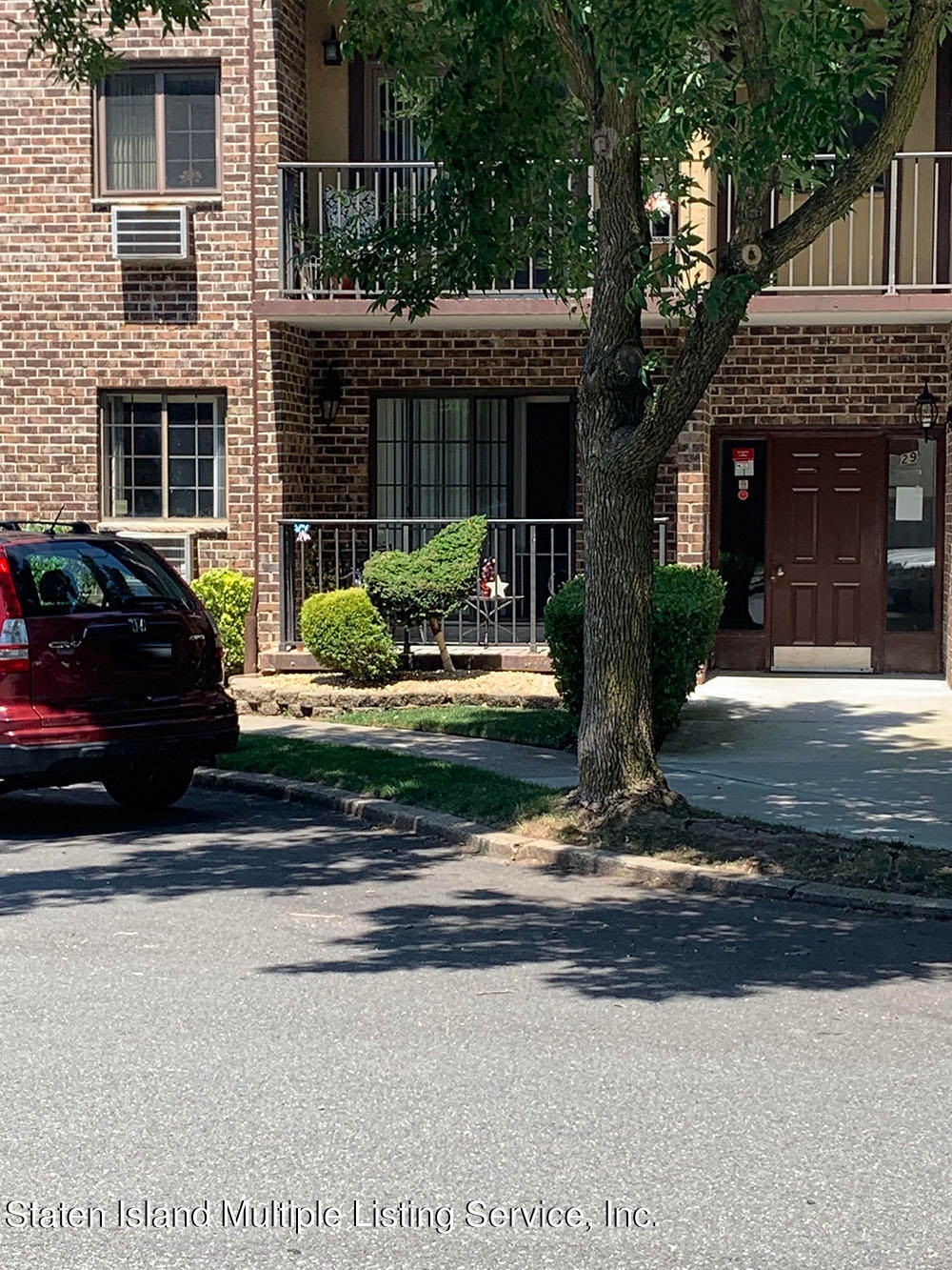 29 Donna Ct unit 5, Staten Island, NY 10314 - photo 1