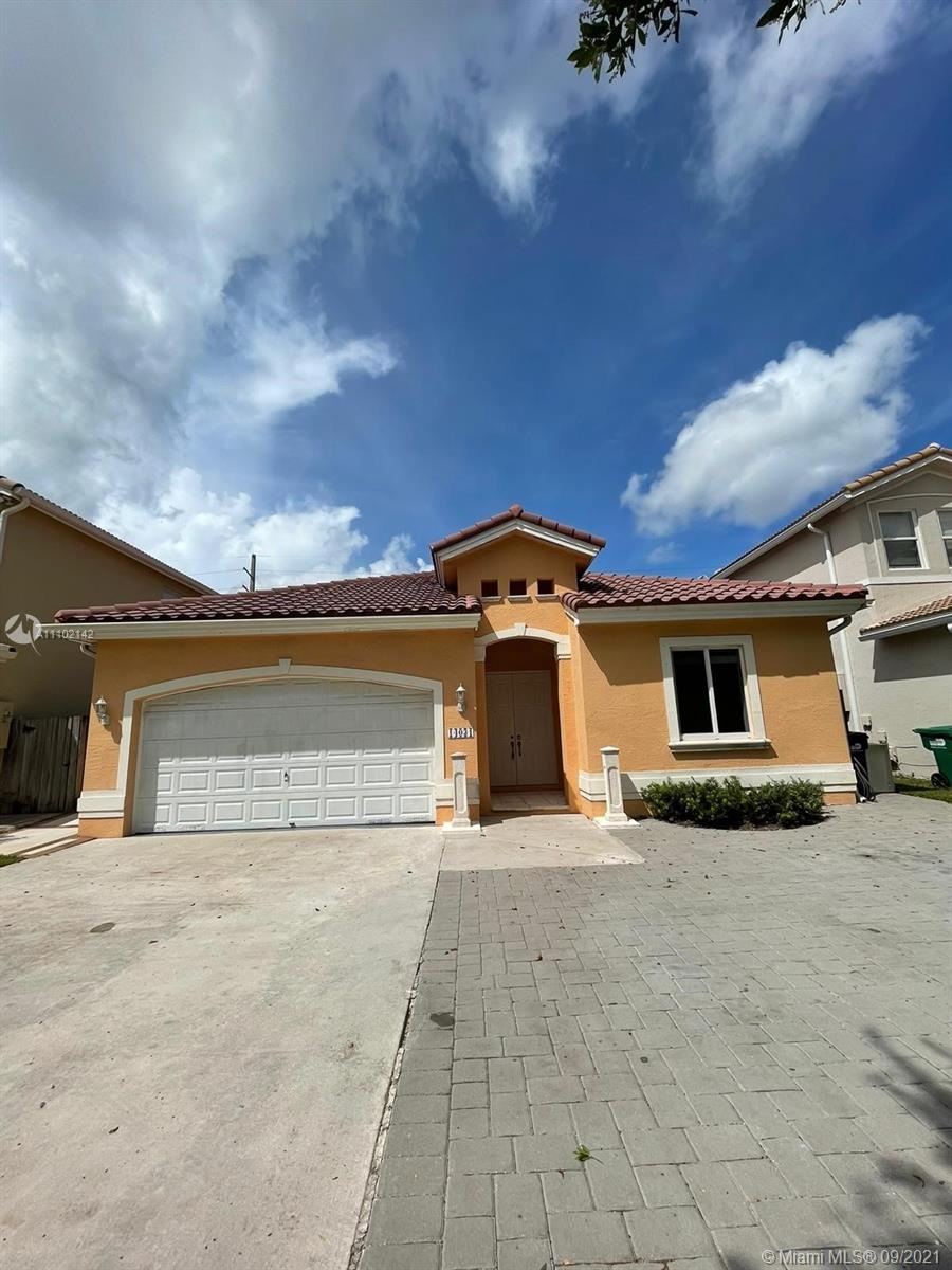 14031 SW 152nd Terrace unit 14031, Miami, FL 33177 - photo 1