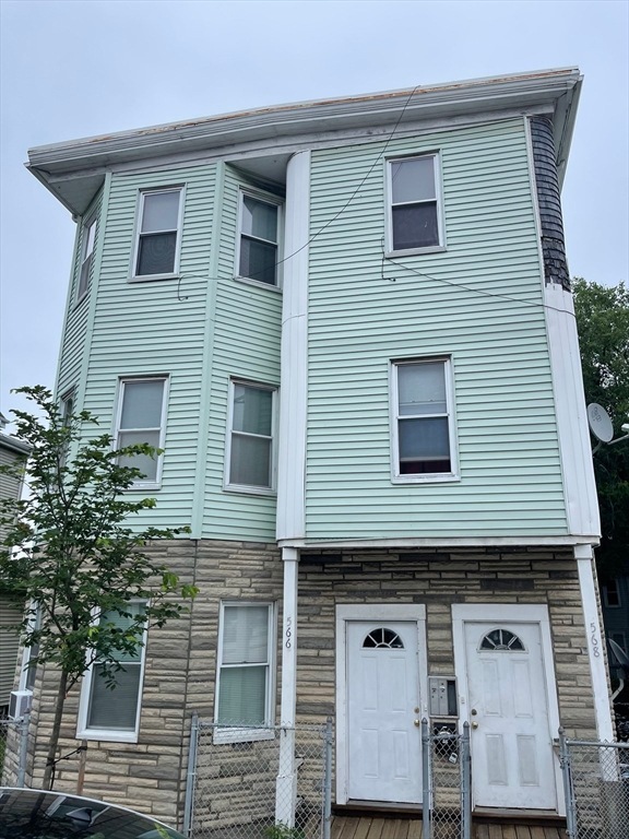 566-568 Hyde Park Ave unit 1, Boston, MA 02131 - photo 1