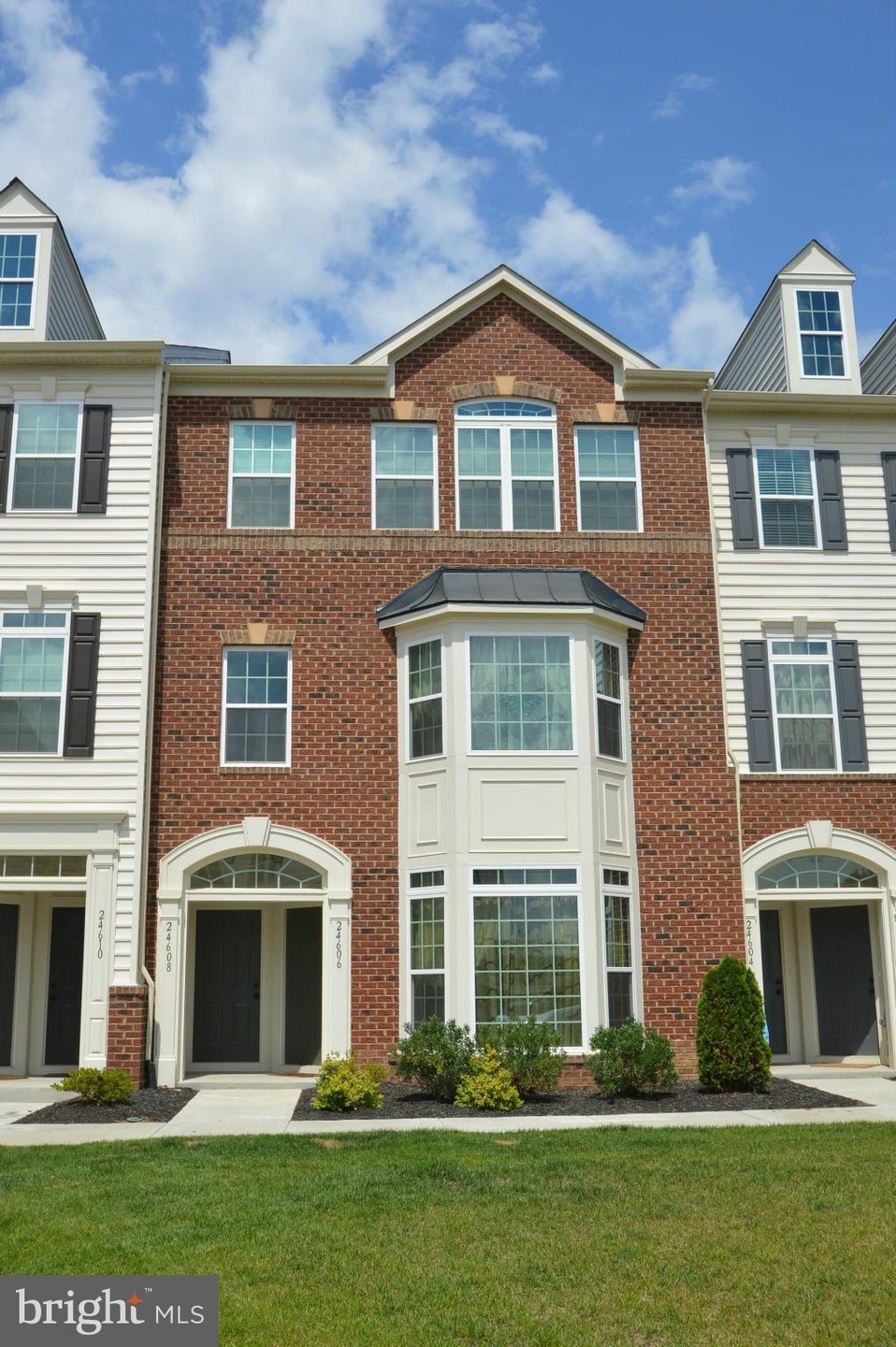 24608 Johnson Oak Terrace, Chantilly, VA 20152 - photo 1