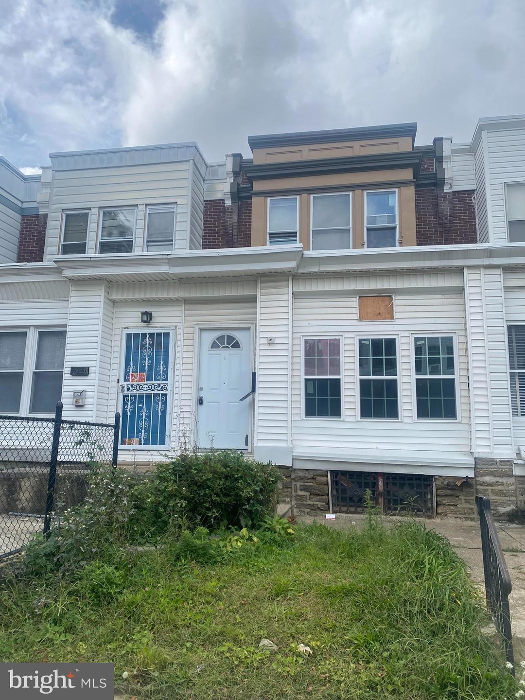 5722 N Marshall St, Philadelphia, PA 19120 - photo 1