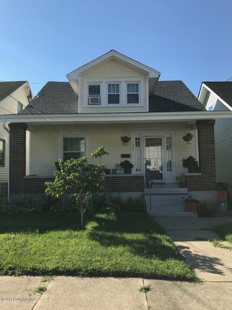 LARGE PORCH