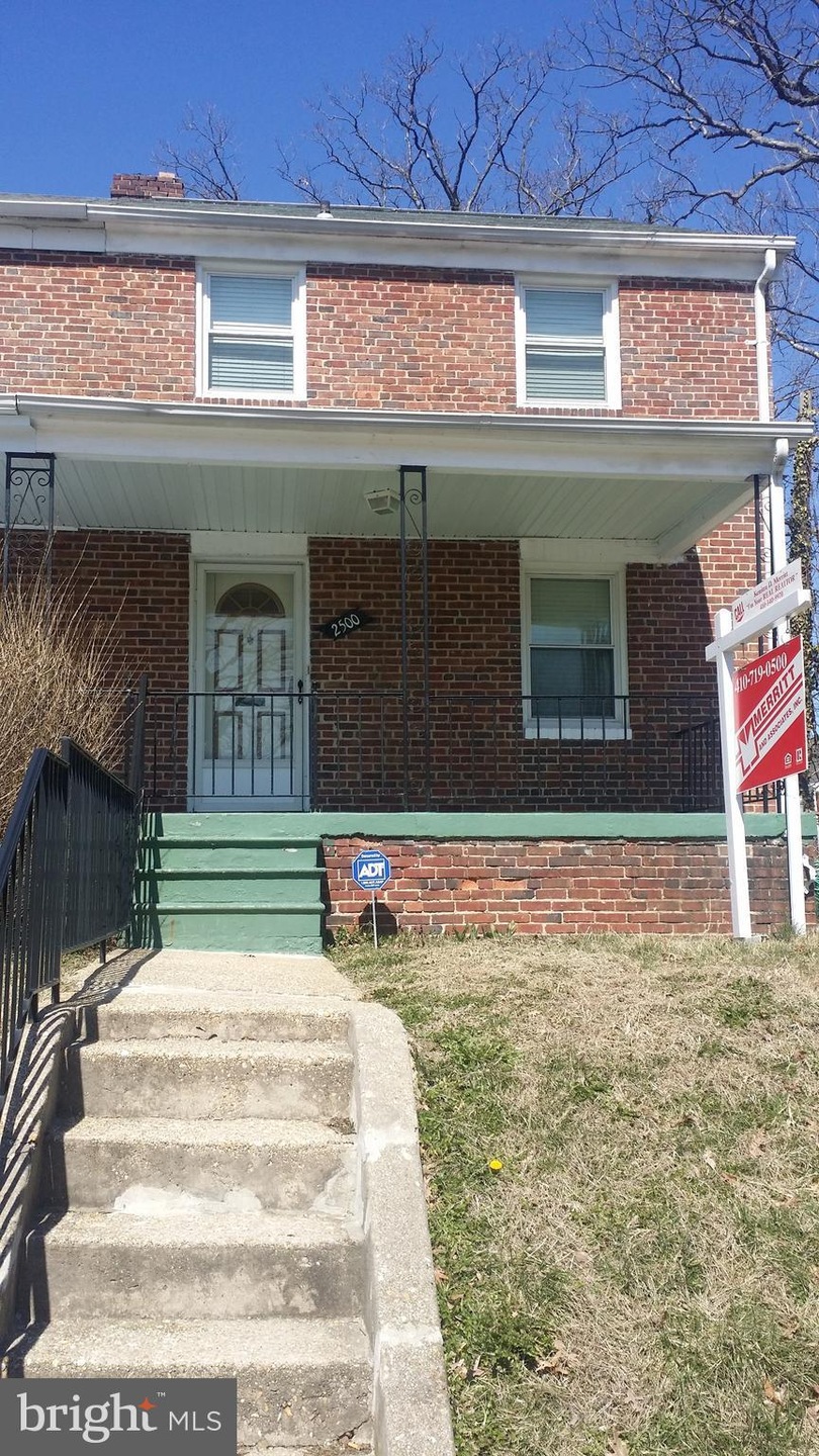 2500 Oakley Ave, Baltimore, MD 21215 - photo 1