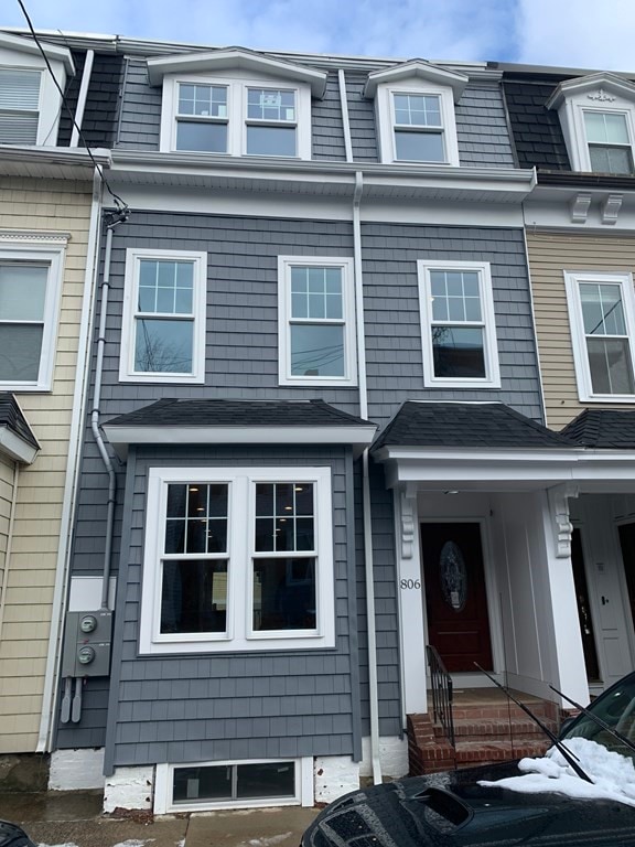 806 E 3rd St unit 1, Boston, MA 02127 - photo 1