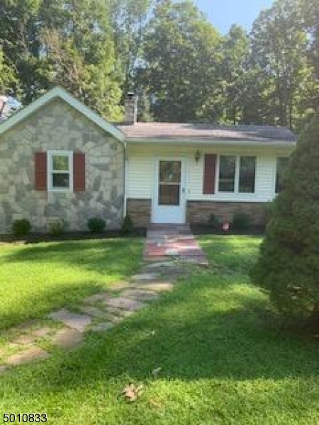 124 Petersburg Rd, Hackettstown, NJ 07840 - photo 1