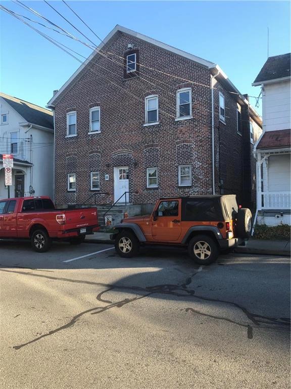 22 W 2nd St, Alburtis, PA 18011 - photo 1