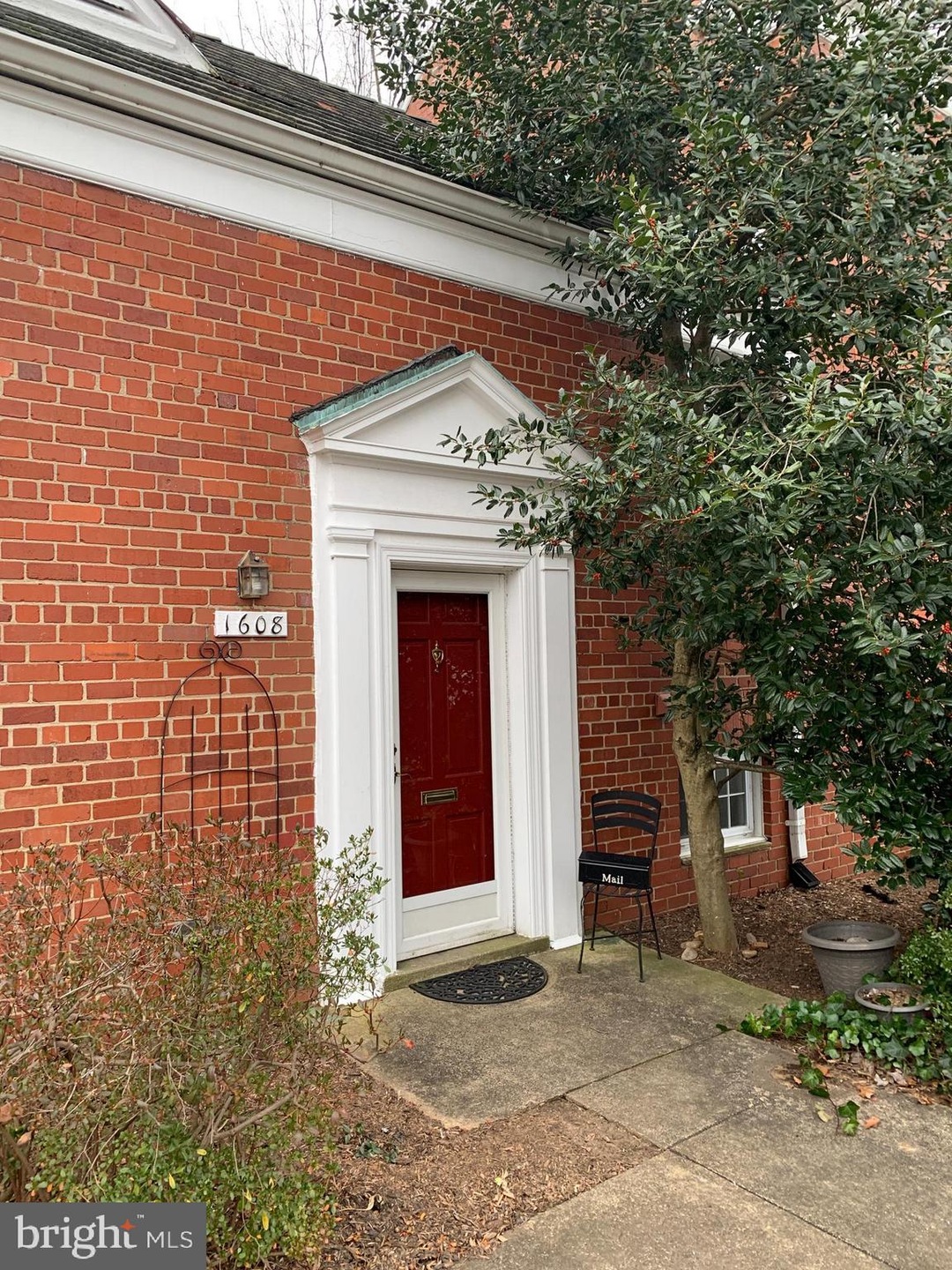 1608 Mount Eagle Place, Alexandria, VA 22302 - photo 1