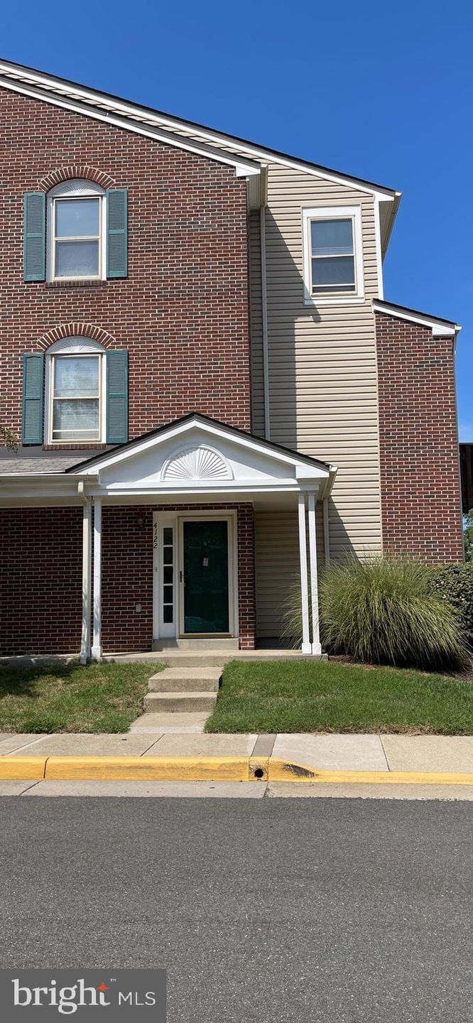 4122 Churchman Way unit 2, Woodbridge, VA 22192 - photo 1