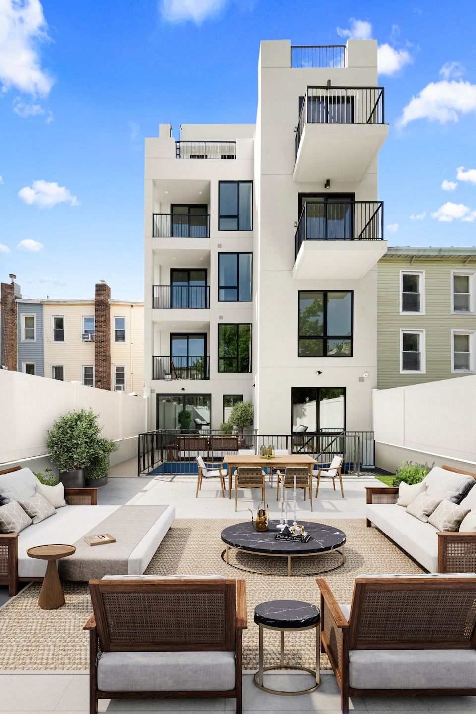 For Sale $1,150,000 • Co-Listing Agent