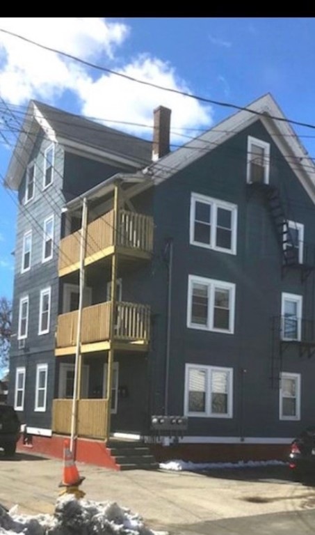 17 Lilac St, Pawtucket, RI 02860 - photo 1