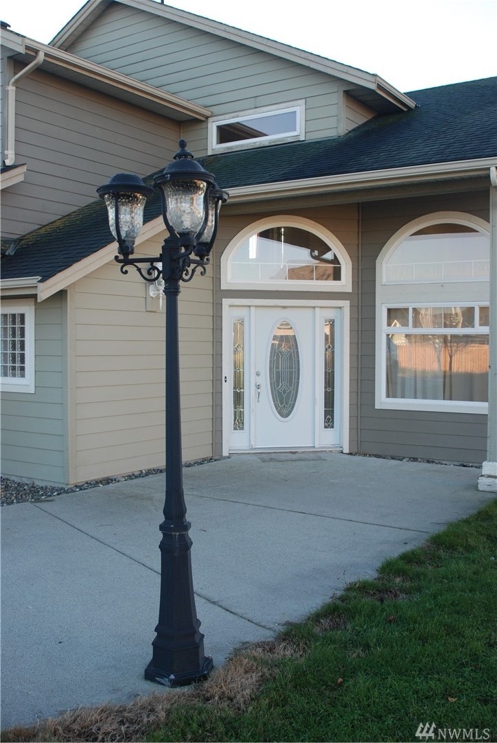 1549 Ocean View Ln, Point Roberts, WA 98281 - photo 1