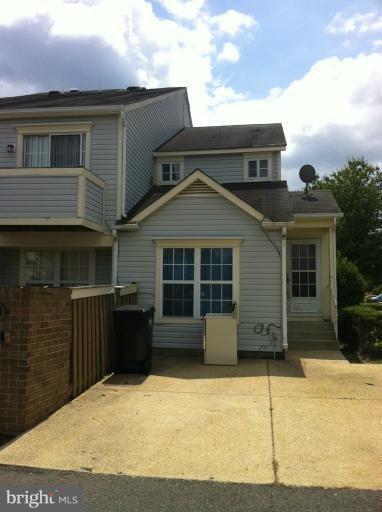 46353 Columbus Dr unit 404, Lexington Park, MD 20653 - photo 1