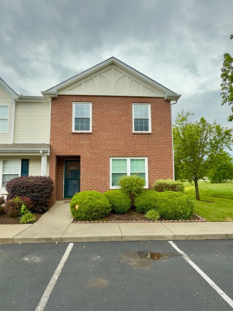 Sold $215,000 • Co-Listing Agent