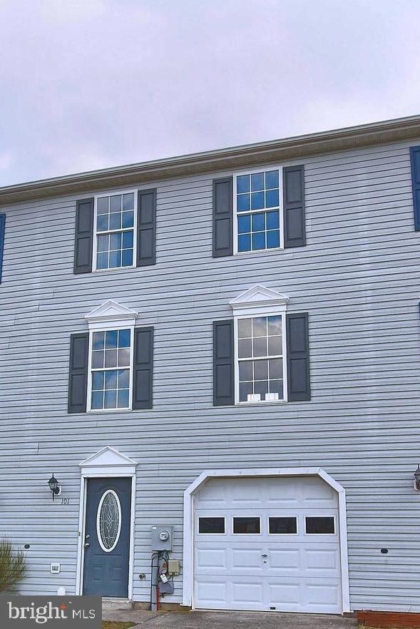 101 S Gala unit 443, Littlestown, PA 17340 - photo 1